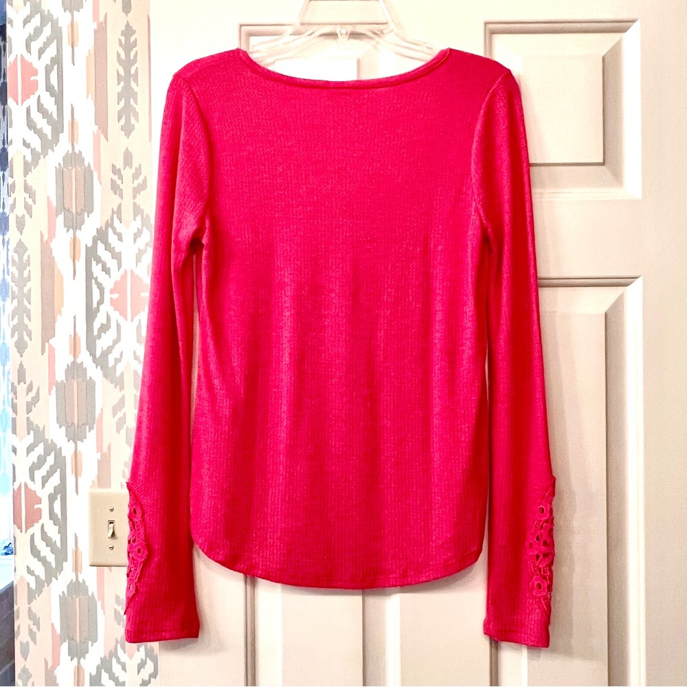 πΊπHPππΊ NWOT Anthropologie Eloise Crochet Cuff Henley - Picture 14 of 16